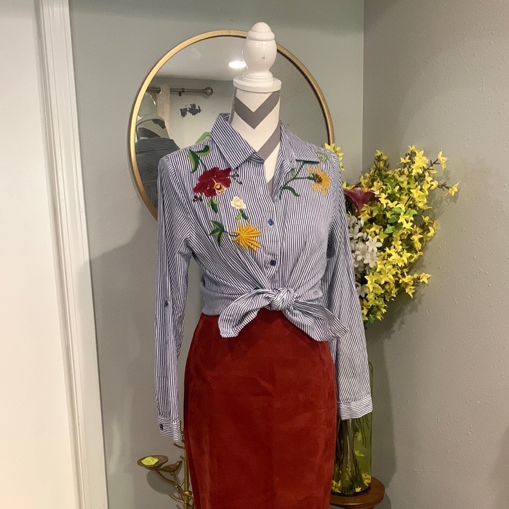 Eden & Olivia embroidered button down